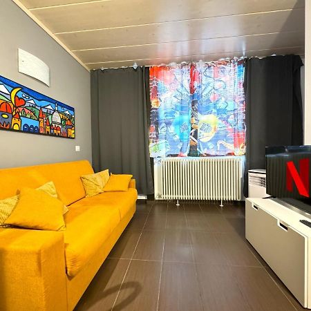 Dora Park-Porta Susa Private Parking&Netflix Lägenhet Turin Exteriör bild