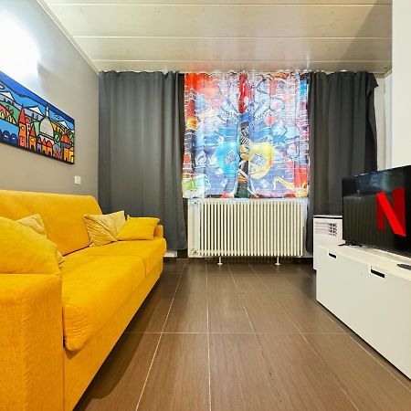 Dora Park-Porta Susa Private Parking&Netflix Lägenhet Turin Exteriör bild