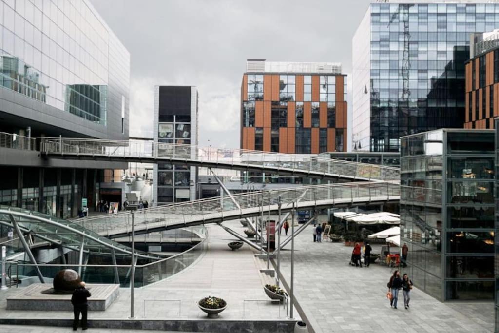 Dora Park-Porta Susa Private Parking&Netflix Lägenhet Turin Exteriör bild